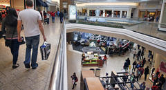 5 Banking Costs to Avoid This Holiday Shopping Season
